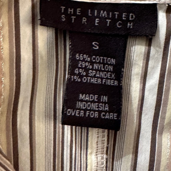 Limited Top- Like new - Picture 7 of 7